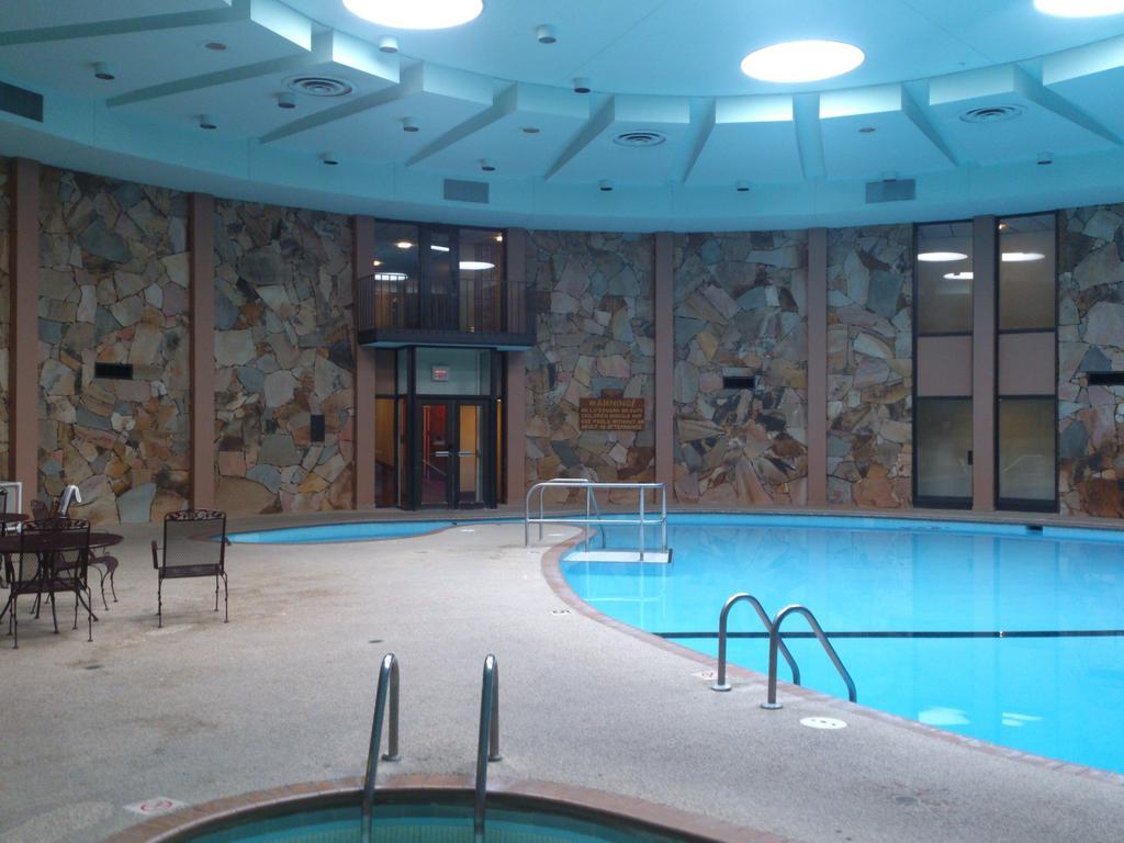 Ramada Msp Airport At The Mall Bloomington Extérieur photo