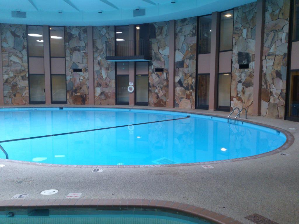 Ramada Msp Airport At The Mall Bloomington Extérieur photo