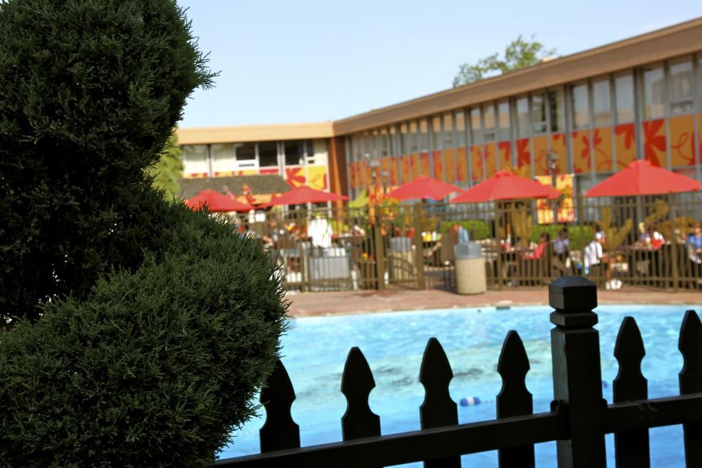 Ramada Msp Airport At The Mall Bloomington Extérieur photo
